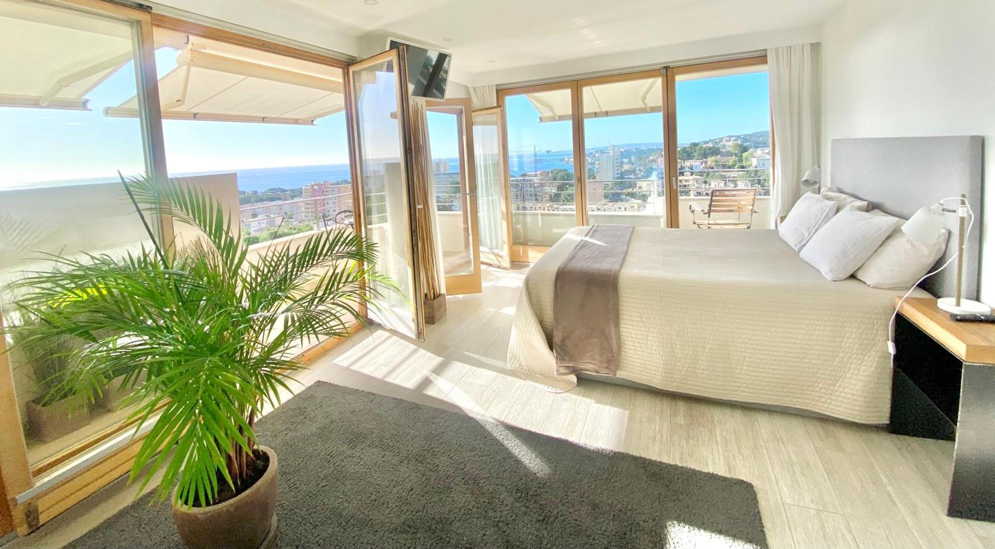 With Breathtaking Panoramic Sea And Mountain Views Appartement